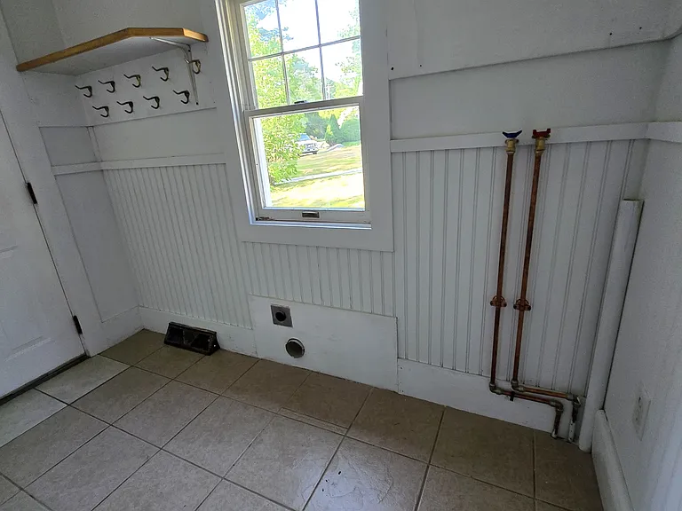 25 Falmouth Rd — Photo 22