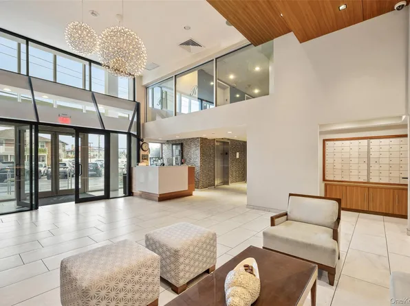 170 W Broadway #4I, Long Beach, NY 11561