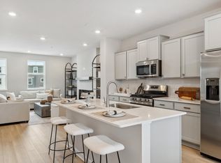 1551 Tompkins Ln, West Saint Paul, MN 55118