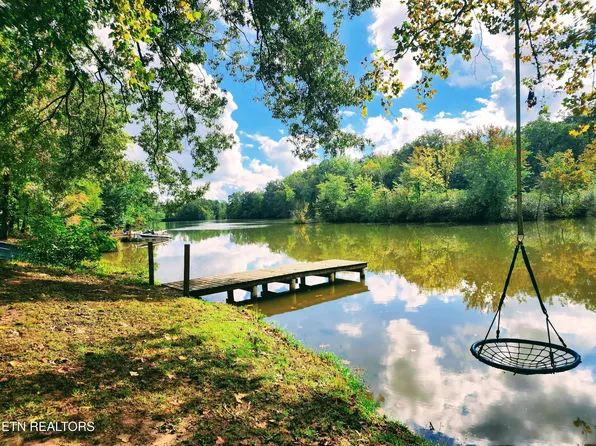 104 Azalea Cir, Harriman, TN 37748