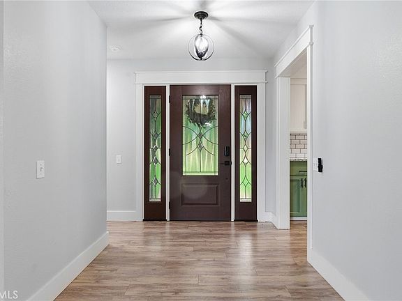 4th image of 8567 Winona Way