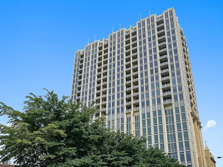 700 N Larrabee St #1711 — Photo 16