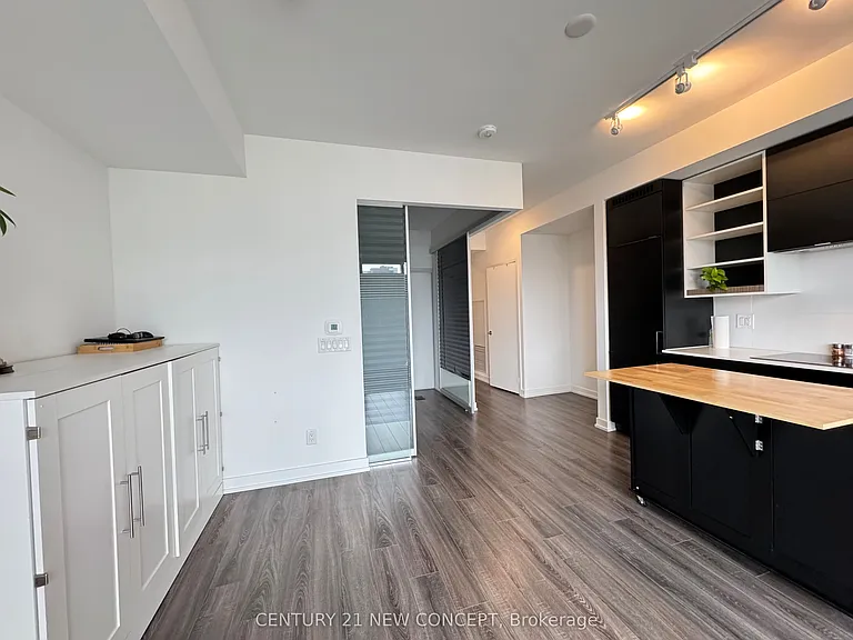 20 Edward St #2221 — Photo 16