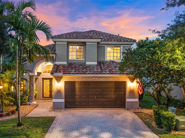 1277 NW 144th Terrace, Pembroke Pines, FL 33028