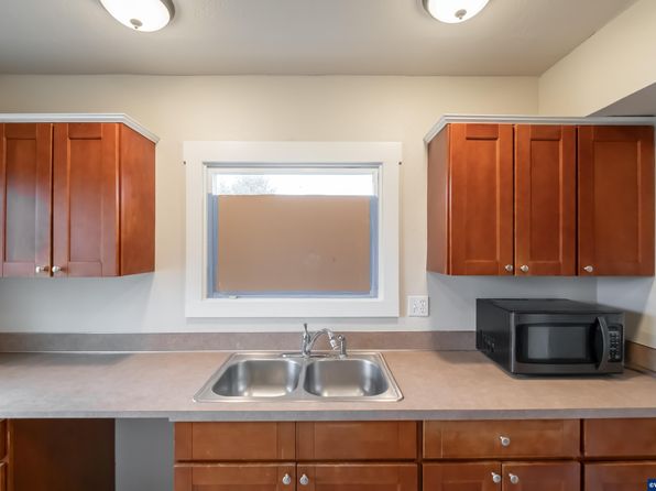 salem-oregon-448719398 picture