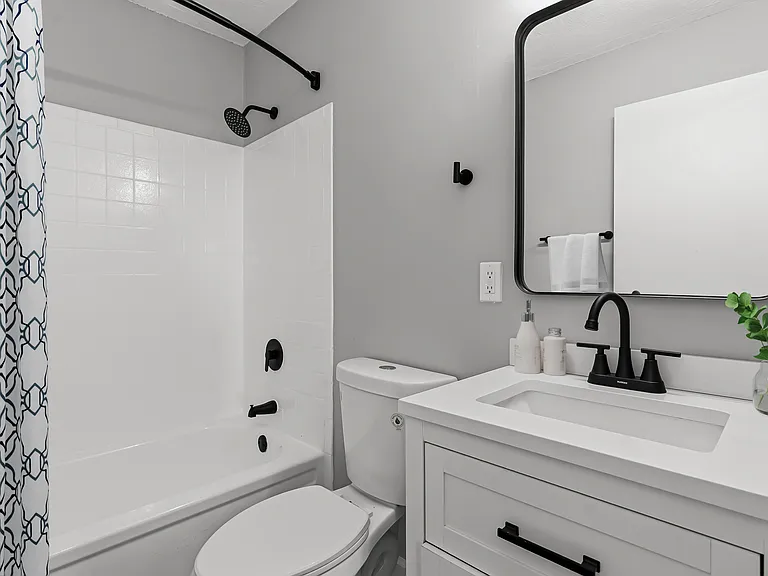 The Reserve @ BLU Townhomes — Photo 5