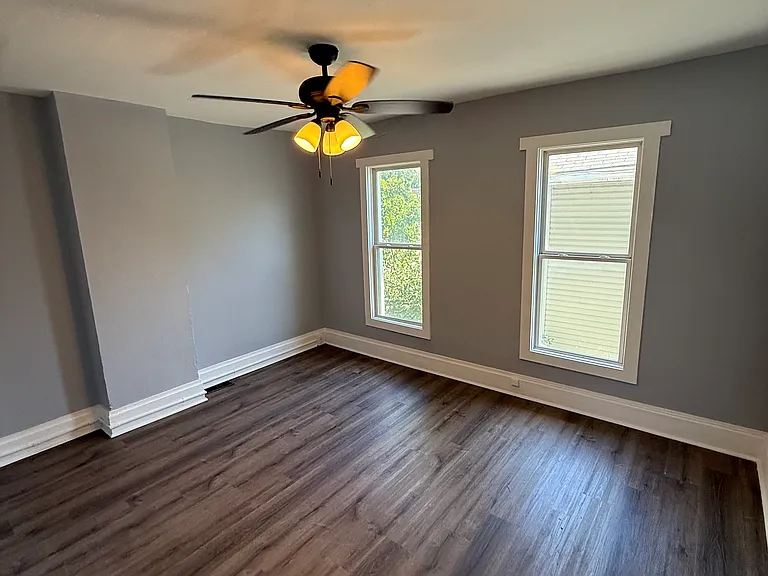 748 Campbell Ave — Photo 7