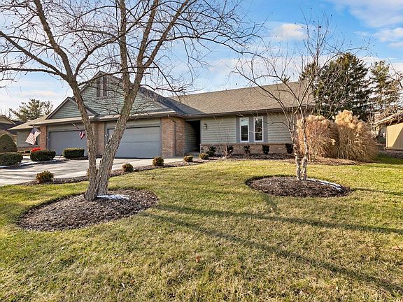 3rd image of 9169 Muirkirk Dr