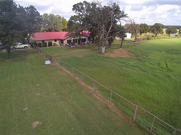 4th image of 700 White Bull Ln