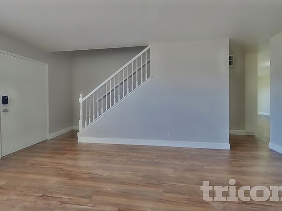 3rd image of 4673 Tallyho Dr
