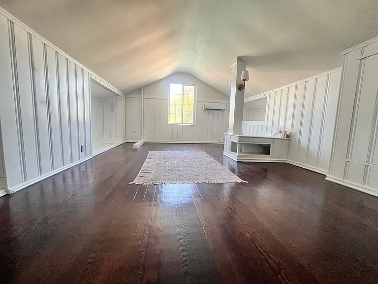 324 N Story Pl — Photo 11