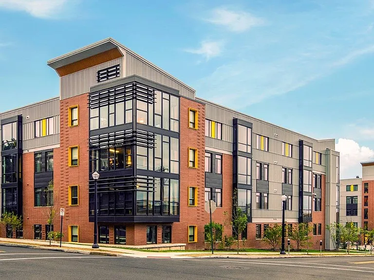 Southside Commons — Photo 39
