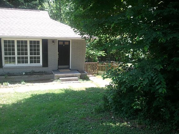 3rd image of 4924 Azalea Dr