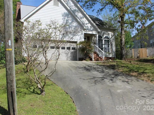 9915 Lottie Ln, Charlotte, NC 28262