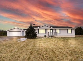 4151 Cook Rd, Swartz Creek, MI 48473