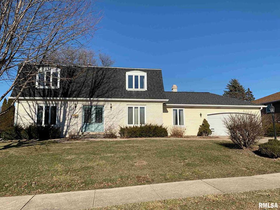 1st image of 1113 W Pembrook Dr