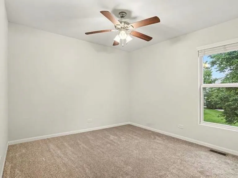 608 Hawley Dr — Photo 10