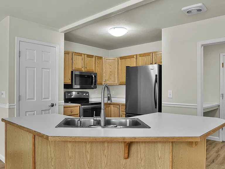 8076 W San Fernando Ct — Photo 8