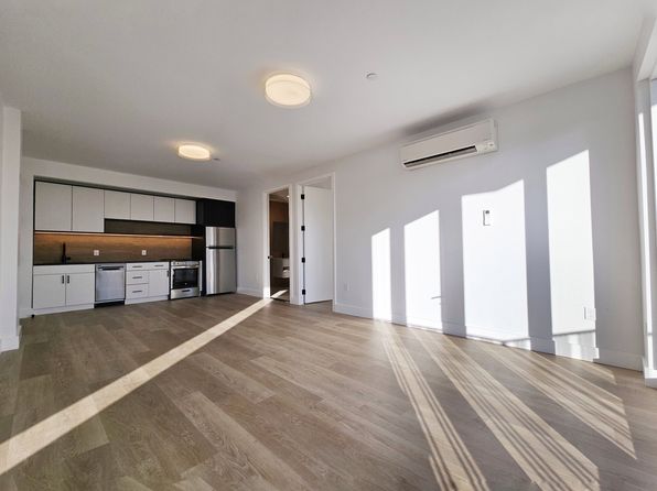 396 Manhattan Ave #2F