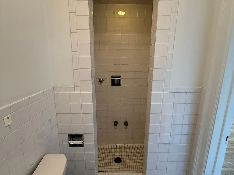 New King Edward Apartments — Photo 346