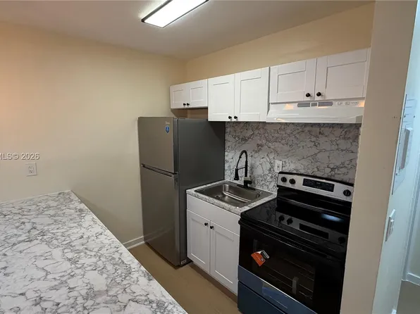 251 NW 177th St, Miami Gardens, FL