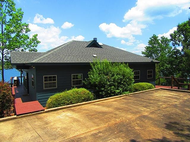 1st image of 994 Long Branch Dr