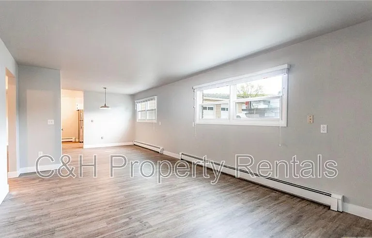 2119 8th Ave N #3 — Photo 9