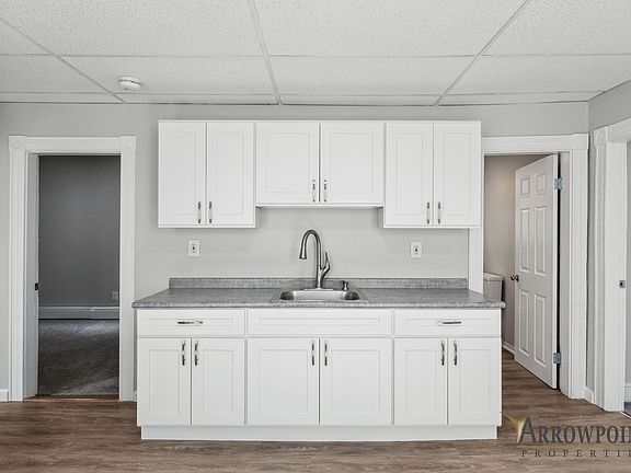 3rd image of 33 Jordan St #1R