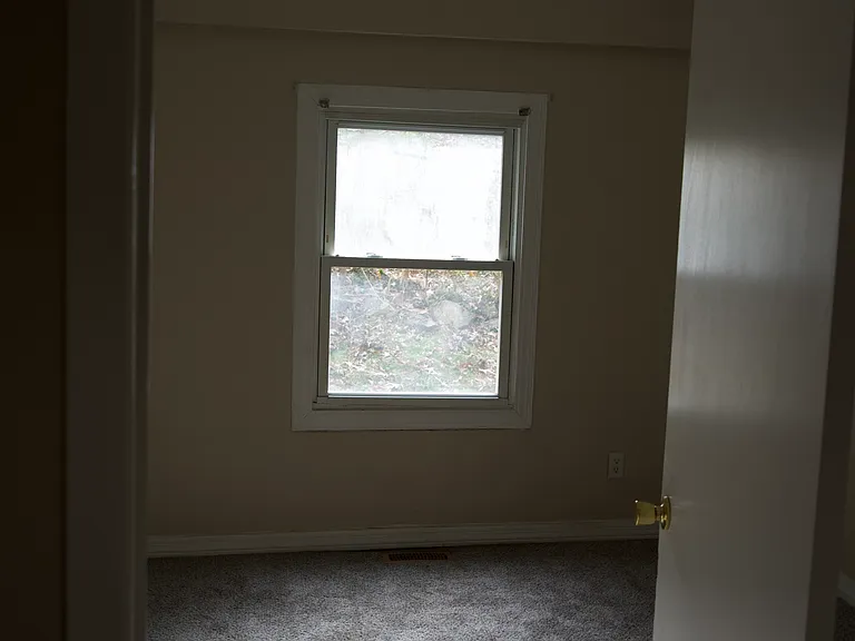 905 Sapphire Rd — Photo 6
