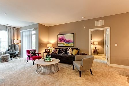 4th image of 8825 Peregrine Heights Rd #8855-303