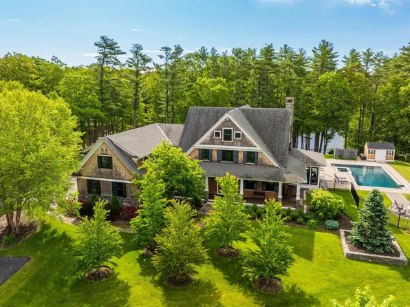 74 SADDLE TRAIL Drive, Dover, NH 03820