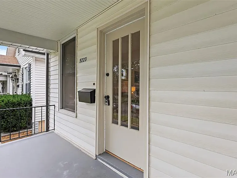 5223 Schollmeyer Ave — Photo 23