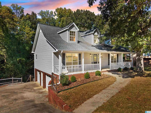 5708 Garden Wood Dr, Gardendale, AL 35071