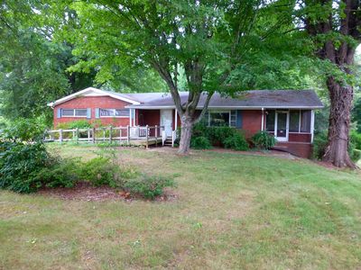 111 Angel Dr, Winston Salem, NC, 27101