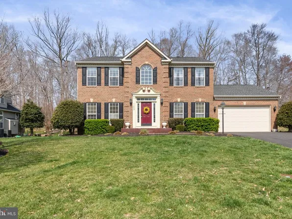 11645 Crest Maple Dr, Woodbridge, VA 22192