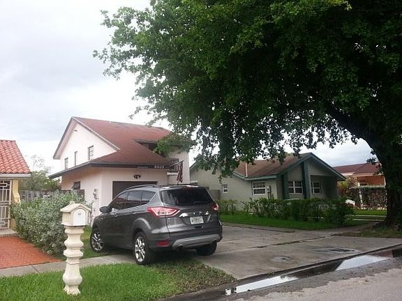 3rd image of 9035 Grand Canal Dr