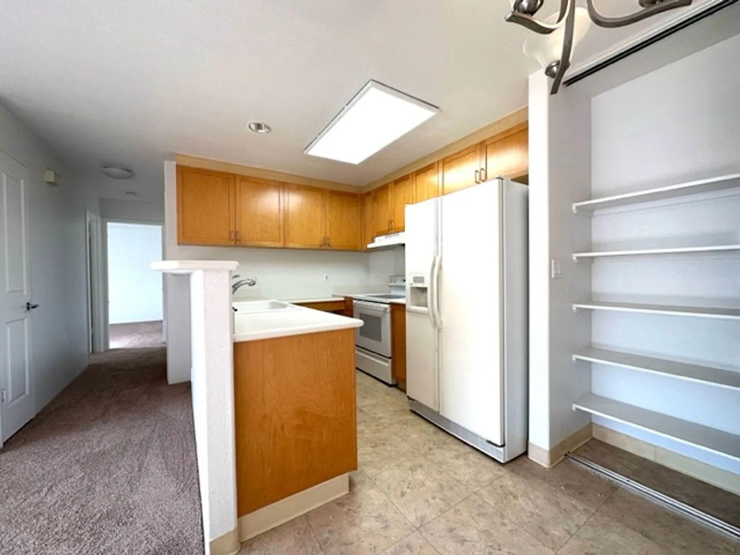 2 Bedroom, 2 Bathroom, 2 Parking (Lalea at Hawaii Kai) — Photo 2