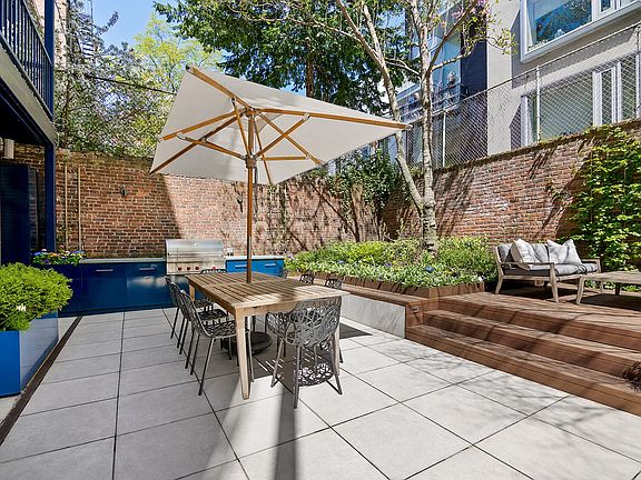 5th image of 345 W 22nd St #1