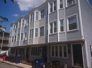 204 Bowen St, South Boston, MA 02127