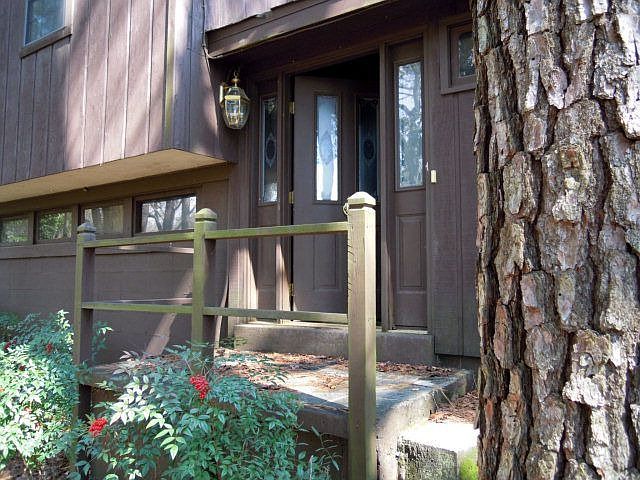 2nd image of 153 S Brookwood Dr