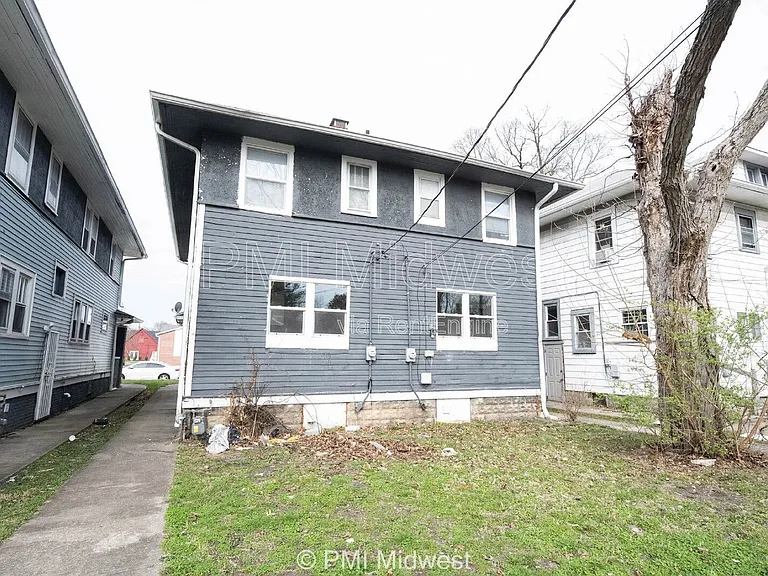 3415 N Capitol Ave — Photo 23