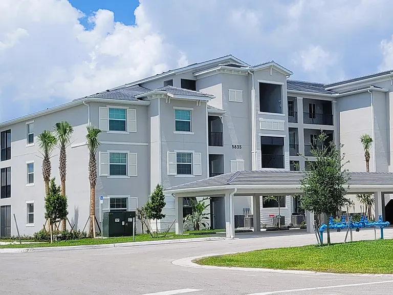 5835 Double Eagle Cir #4735 — Photo 11