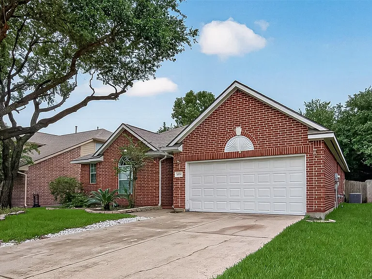 14531 Chestnut Falls Dr — Photo 5