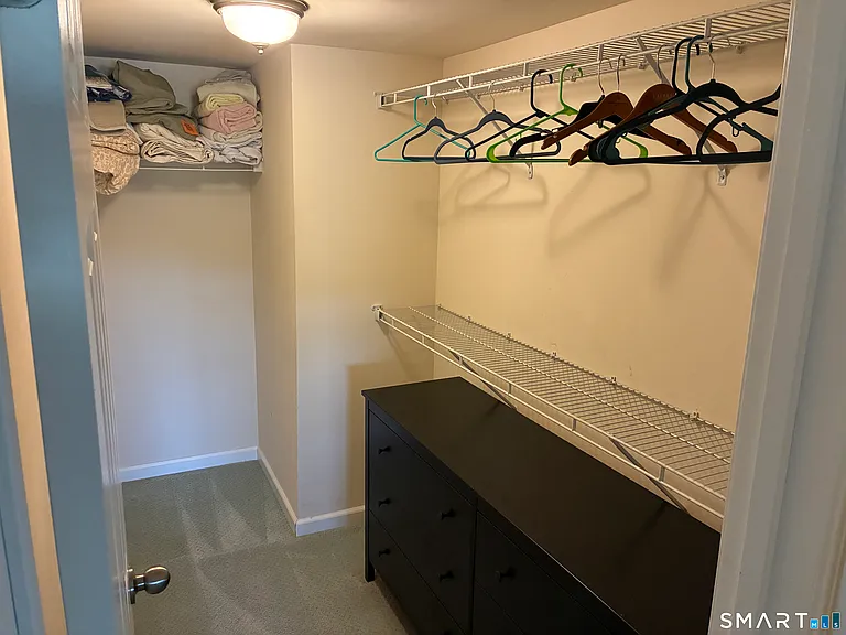 2 Buckingham Ave — Photo 11