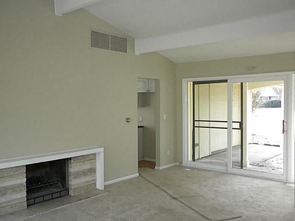 4th image of 3234 Stanhope Dr