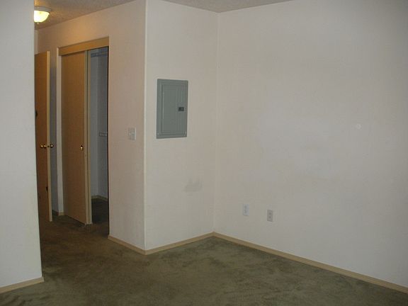 5th image of 4000 NE 109th Ave Unit 147M