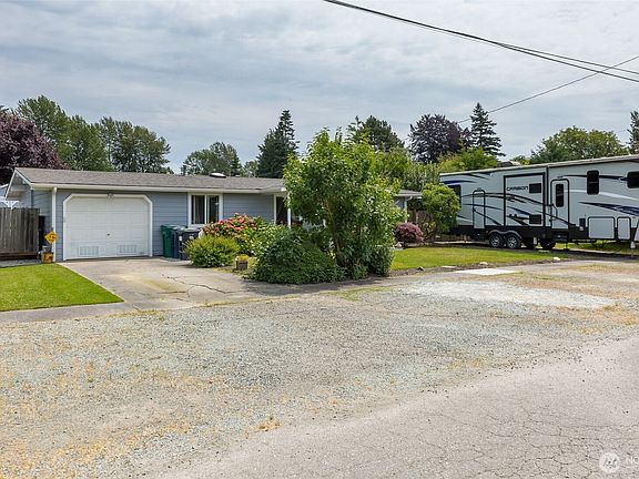 2nd image of 500 N Barker Street