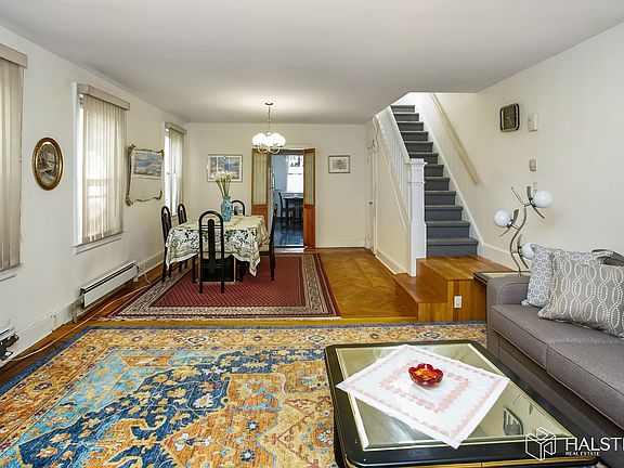 3rd image of 6837 Nansen St
