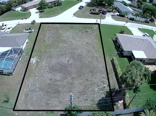 5234 Santa Rosa Ct, Cape Coral, FL 33904