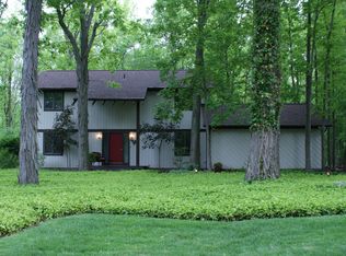 2404 Tyre Dr, Hudson, OH 44236